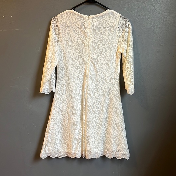 White lace dress - size 2 - Picture 3 of 3
